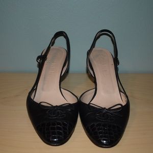 CHANEL Croc Cap-toe slingback